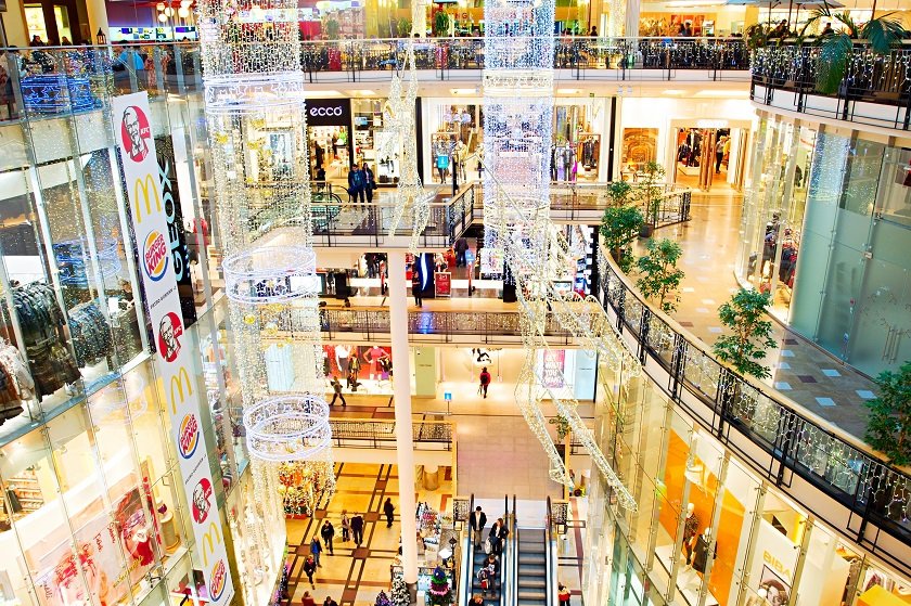Vnitřek obchodního centra Palladium
