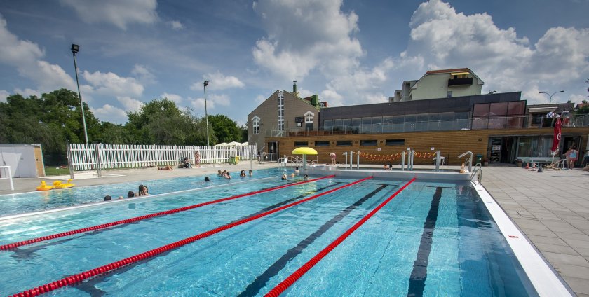 Swimming pool Prague - Prazacka