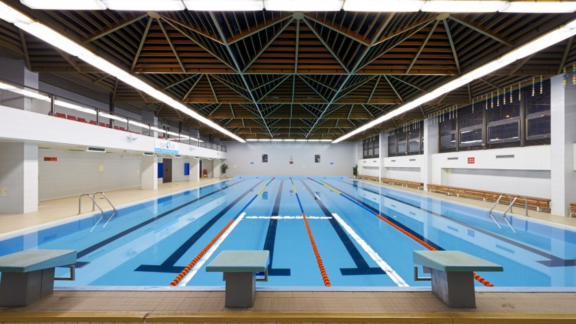 Indoor swimming pool Prague - YMCA