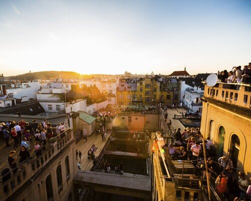 Best Rooftop Bar Prague: Střecha Lucerny